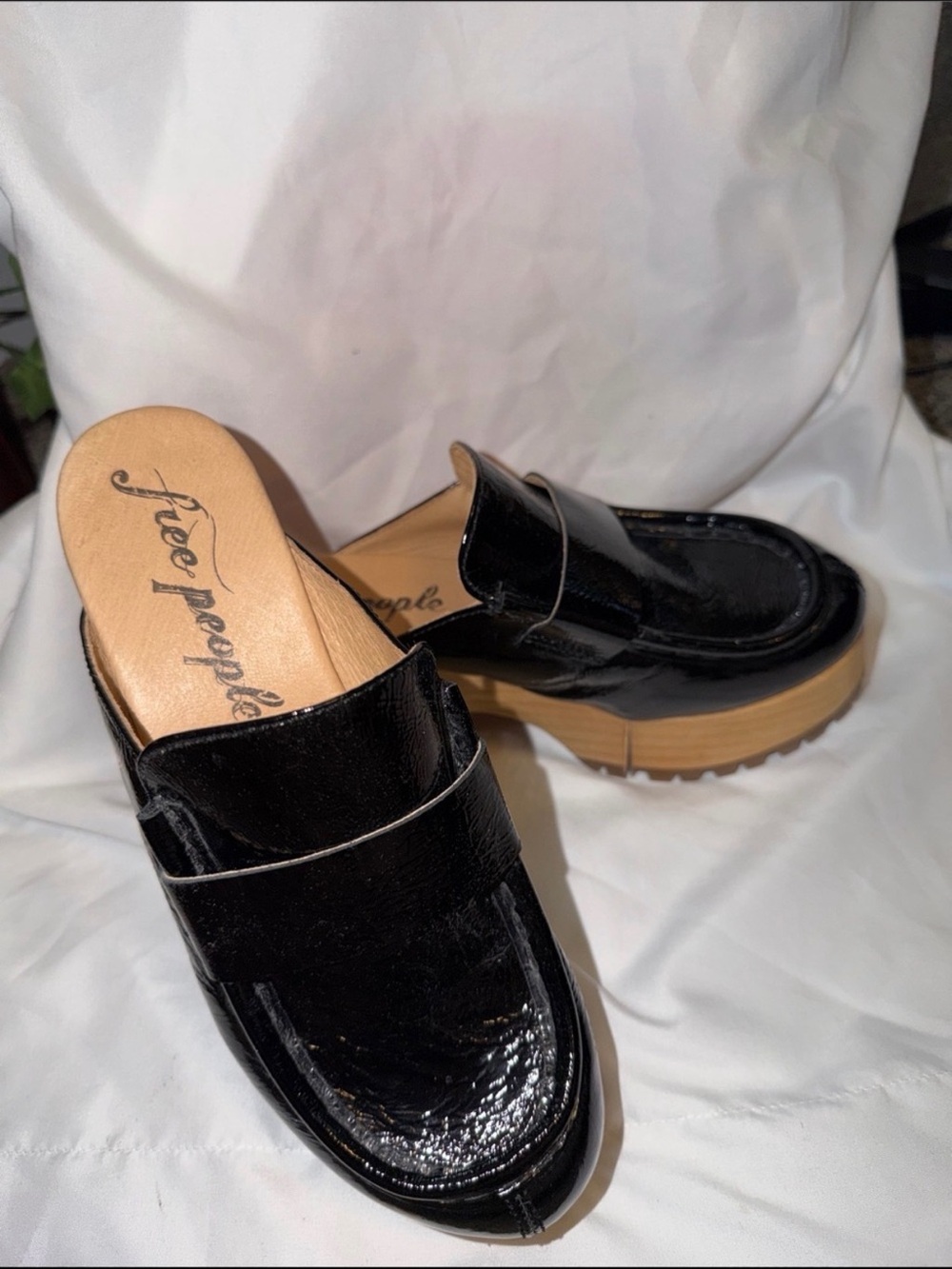 Free People Black Patent Leather Wood Clog Mule Loafers EU 37 Chunky Lug Sole